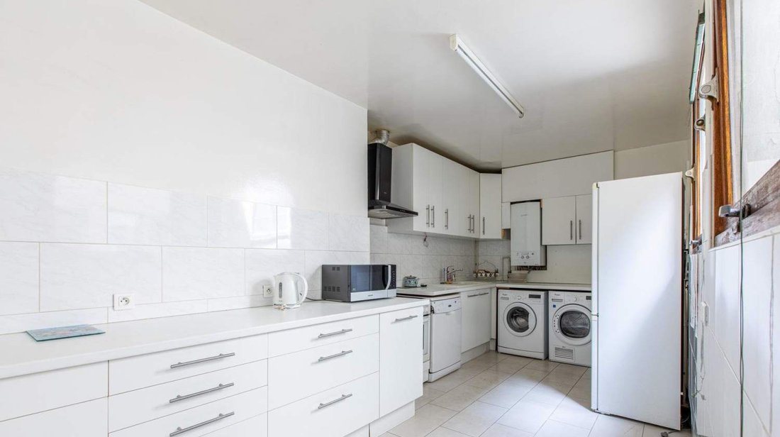 Apartment in Palais Royal, Paris 1er Arrondissement, Paris 4 - 12757521