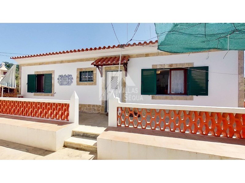 Farm W / House T2 + House T1 In Ferreiras In Albufeira, Algarve