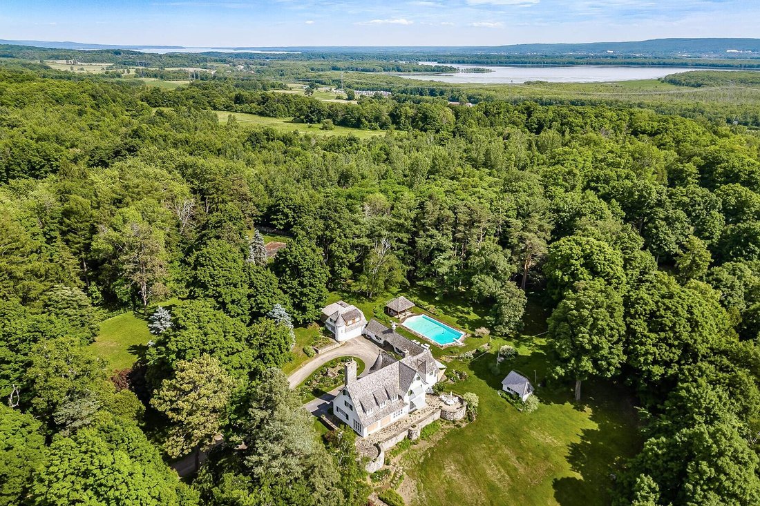 Hillhead Farm Estate In Saint André D'argenteuil, Quebec, Canada For