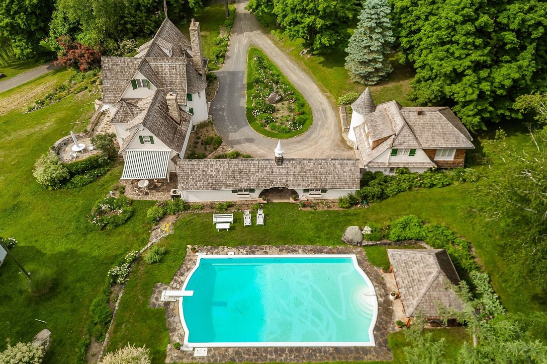 Hillhead Farm Estate In Saint André D'argenteuil, Quebec, Canada For