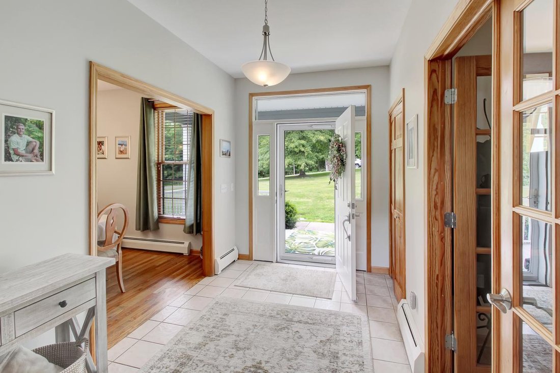 House in Corning, New York, United States 2 - 13007319