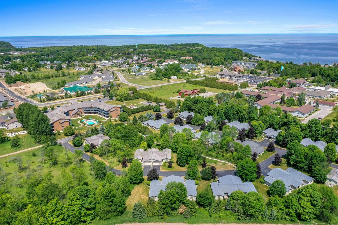 Luxury Villa Condominium In Sister Bay In Sister Bay, Wisconsin, United