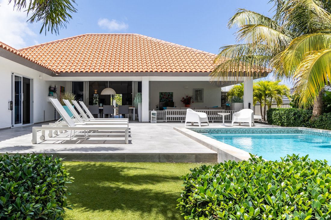 Vista Royal Oasis Villa V14 In Jan Thiel, Curaçao, Curaçao For Sale