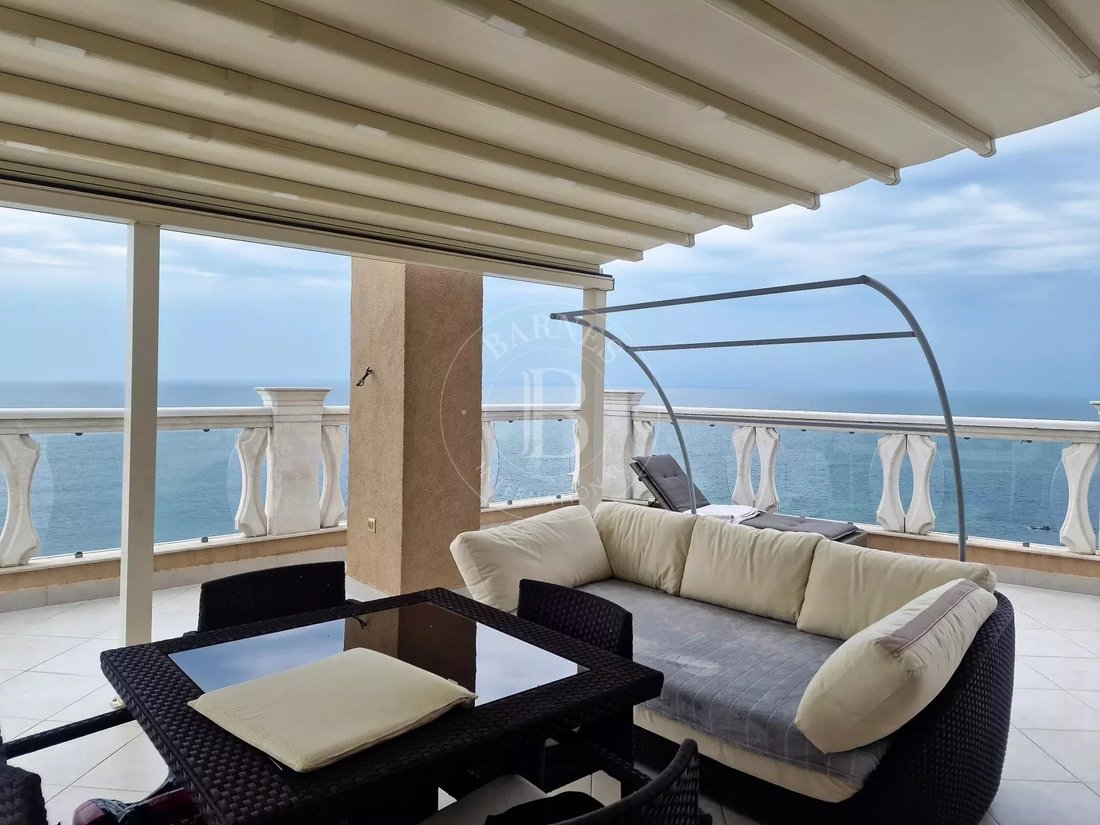 Two Bedroom Penthouse On The Beach In A Luxury In Varna, Varna