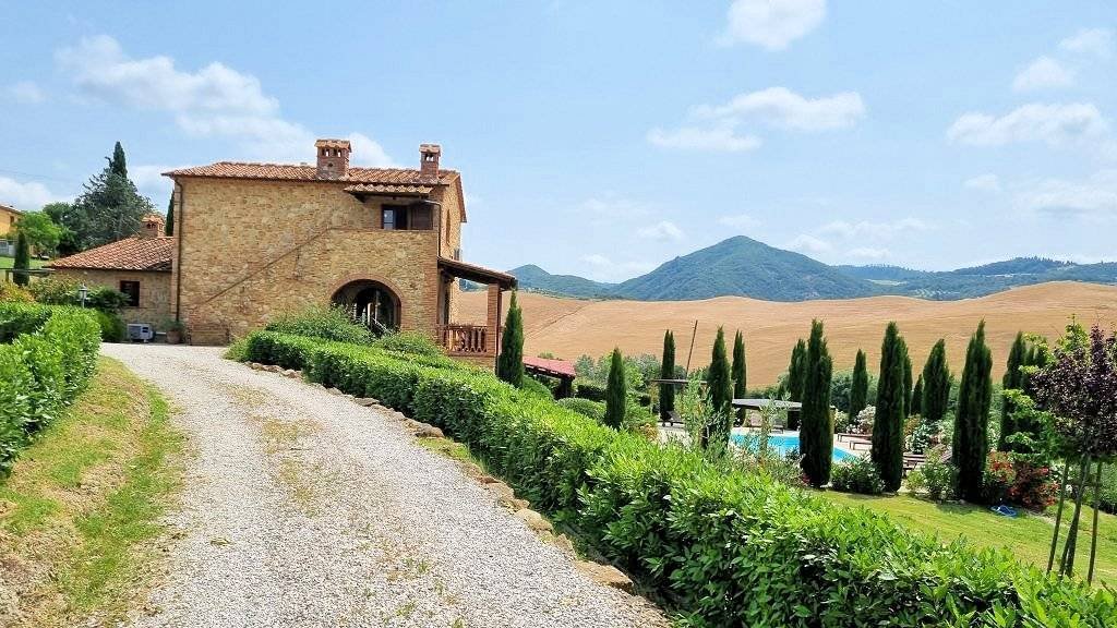 Casale Con Piscina Parco In Posizione Panoramica In In Volterra ...