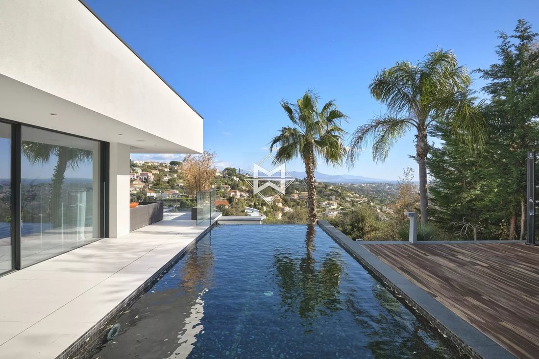 Villa in Vallauris, Provence-Alpes-Côte d'Azur, France 3 - 12980442