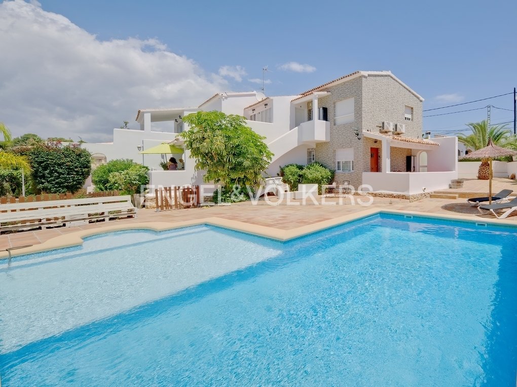 Villa in Calp / Calpe, Valencian Community, Spain 1 - 13010071