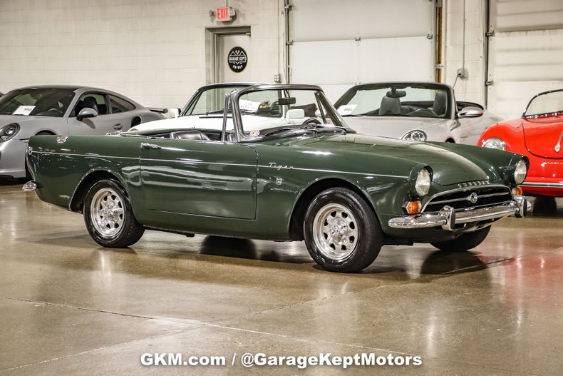 Cabriolet in Kentwood, Michigan, United States 1 - 13011360