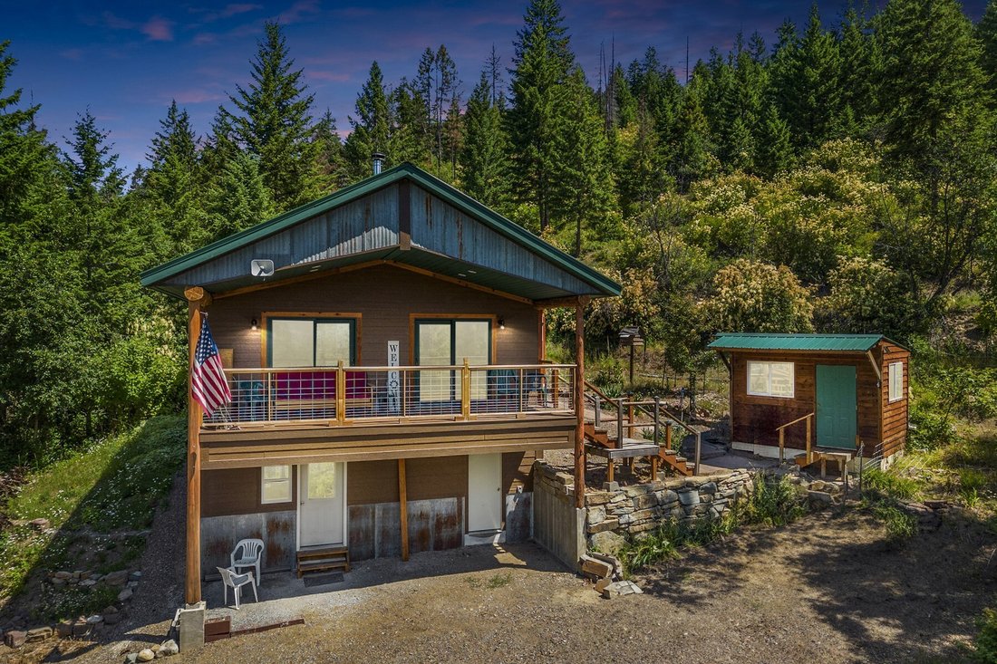 Craftsman Cabin In Clark Fork In Clark Fork, Idaho, United States For