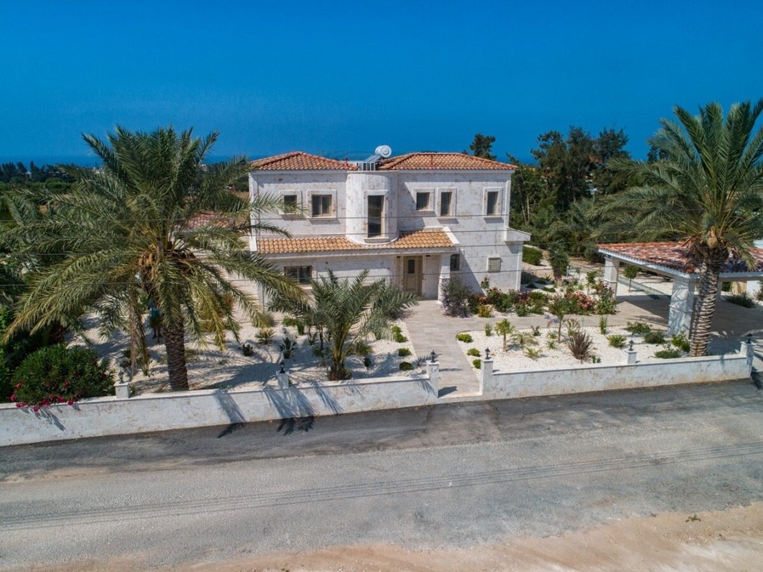 Villa in Paphos, Paphos, Cyprus 2 - 13010187