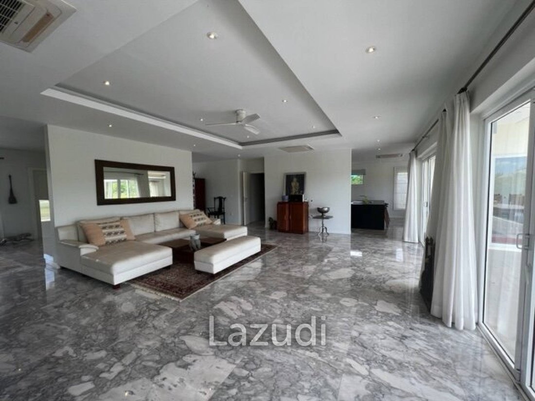 Villa in Hin Lek Fai, Prachuap Khiri Khan, Thailand 4 - 13011217