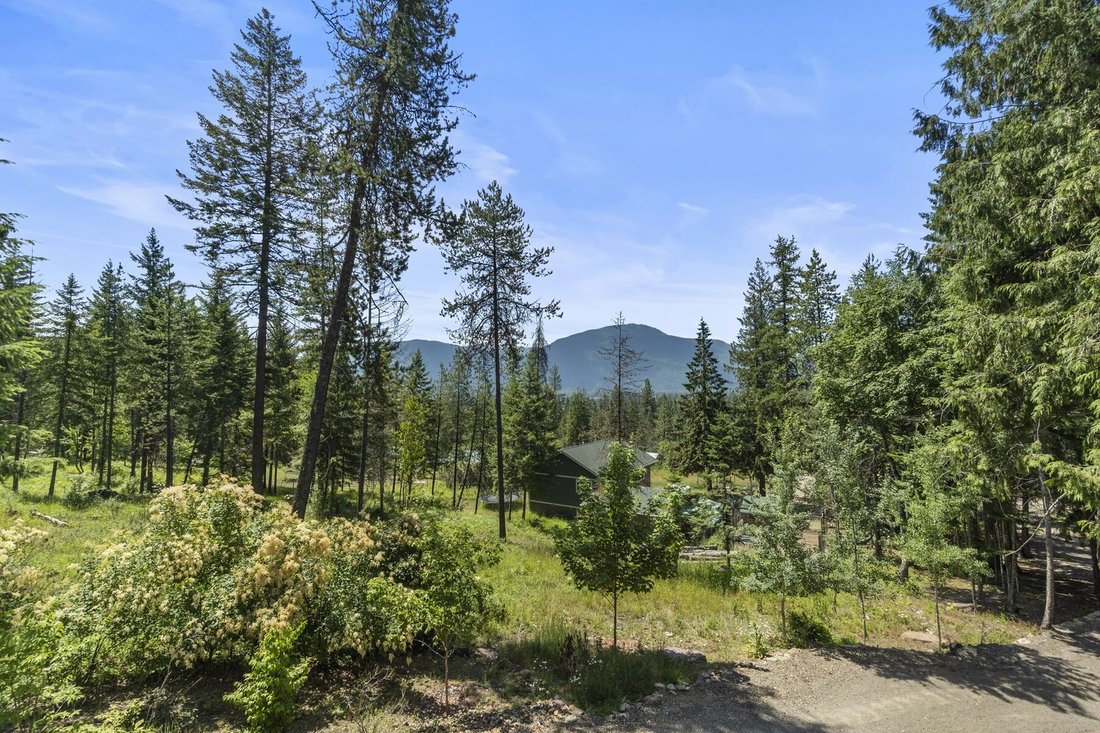 Craftsman Cabin In Clark Fork In Clark Fork, Idaho, United States For