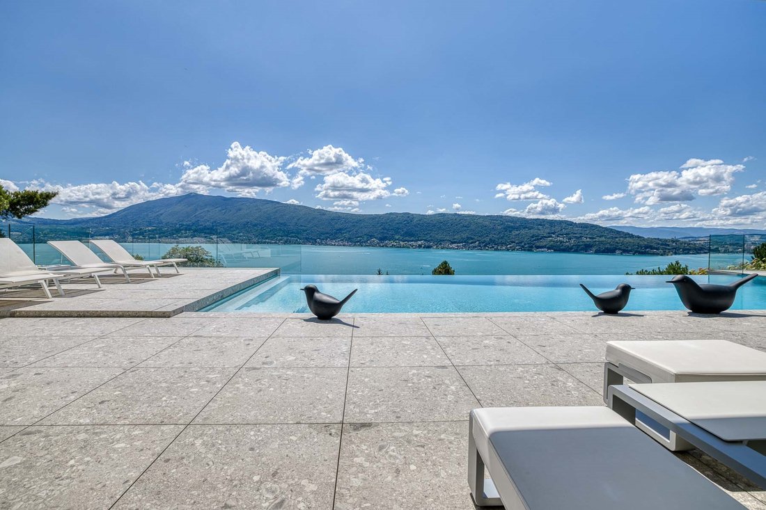 An Exceptional Property With In Veyrier Du Lac, Auvergne Rhône Alpes