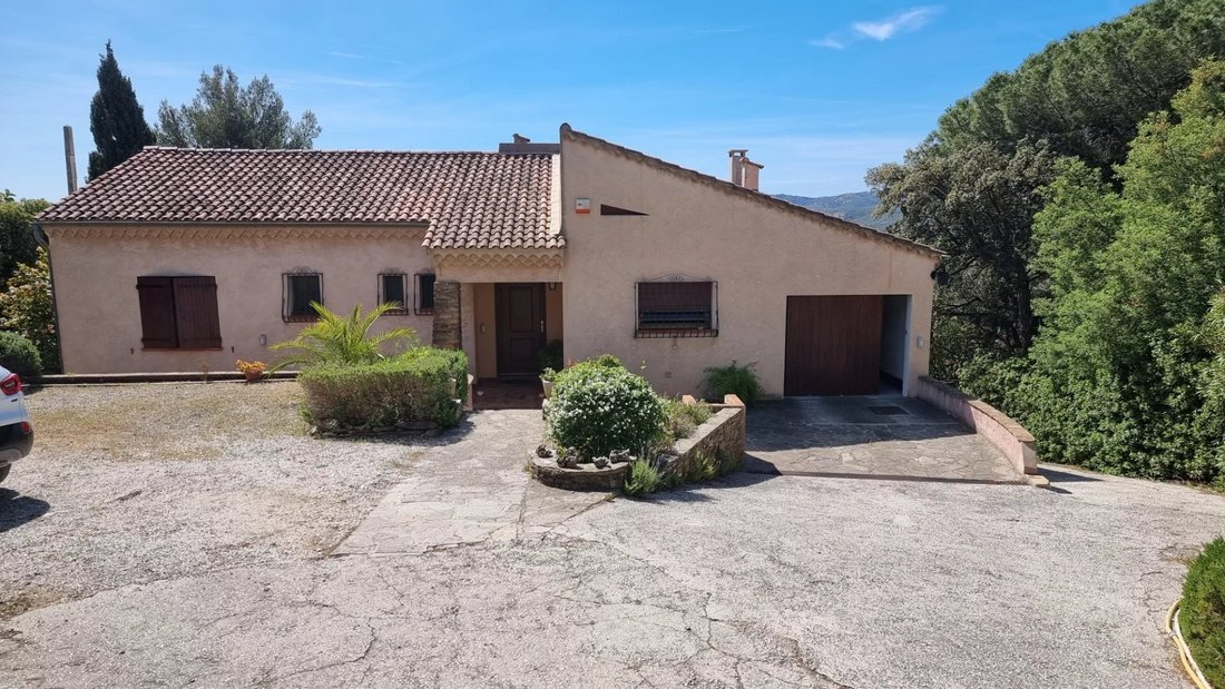 Bormes Les Mimosas In Bormes Les Mimosas, Provence Alpes Côte D'azur