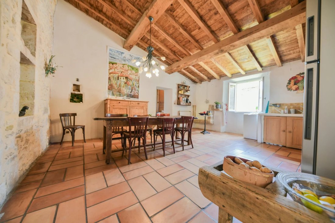 Maison De Village Avec Annexe, Jardin Et Piscine In Uzès, Occitanie