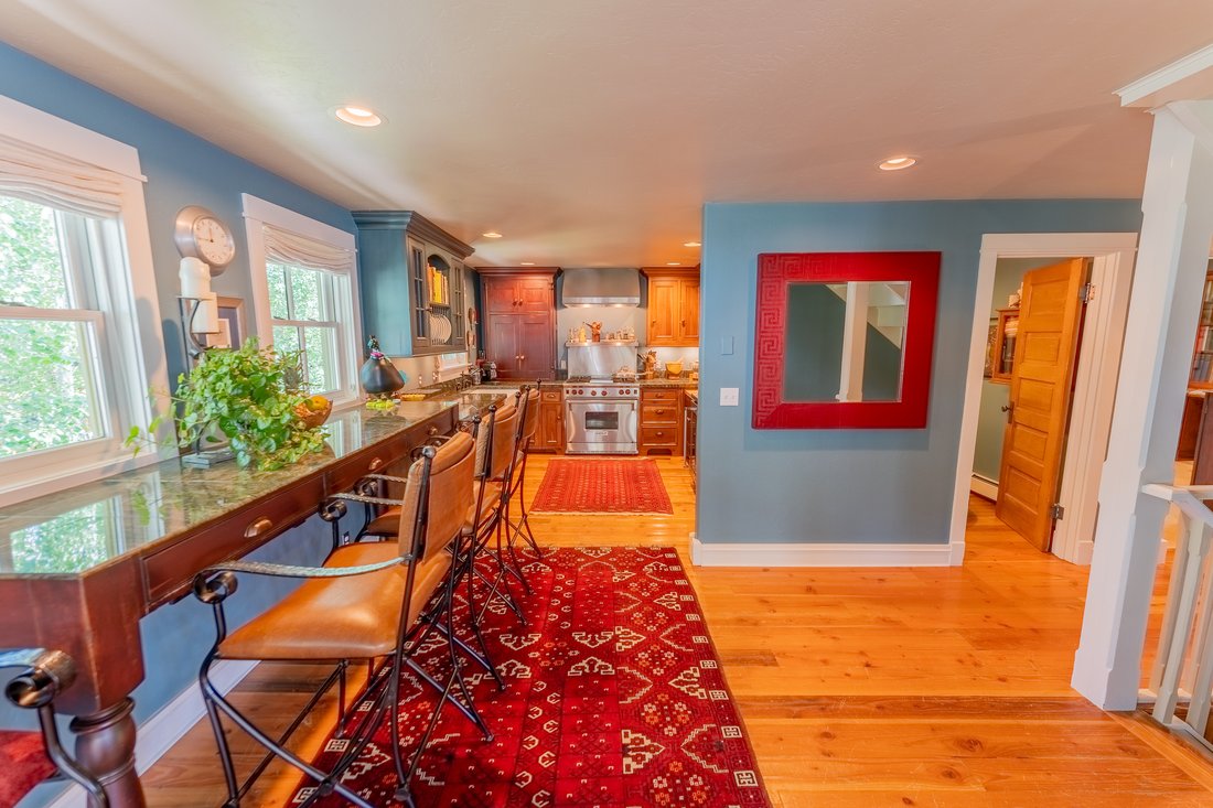 Crested Butte, Colorado, United States 5 - 13018194