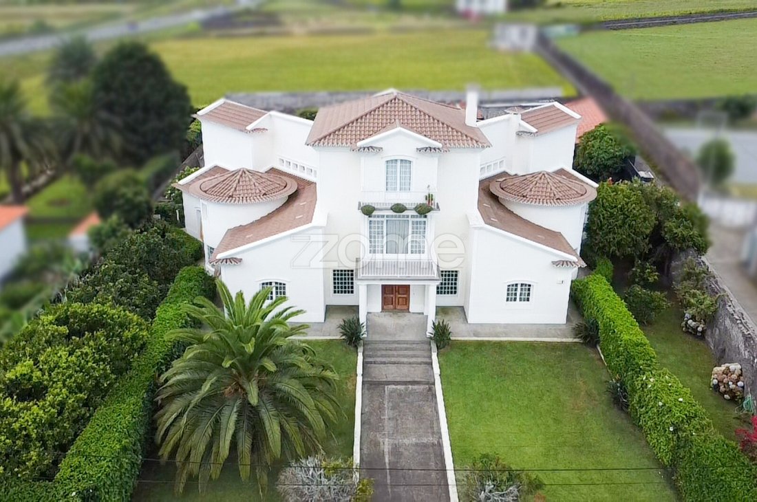 Ponta Delgada House In Ponta Delgada, Azores, Portugal For Sale (13015900)