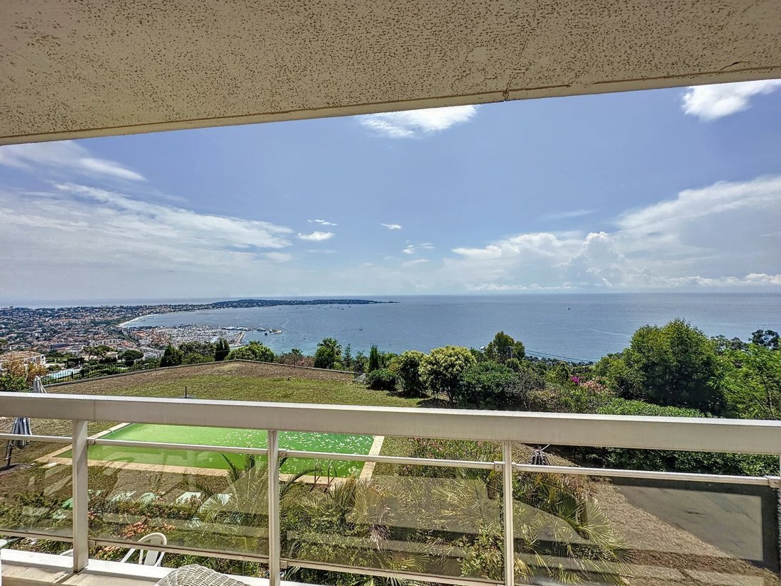 House in Cannes, Provence-Alpes-Côte d'Azur, France 1 - 13016382