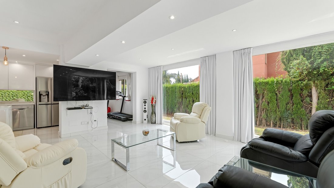 Villa in Marbella, Andalusia, Spain 5 - 13019406
