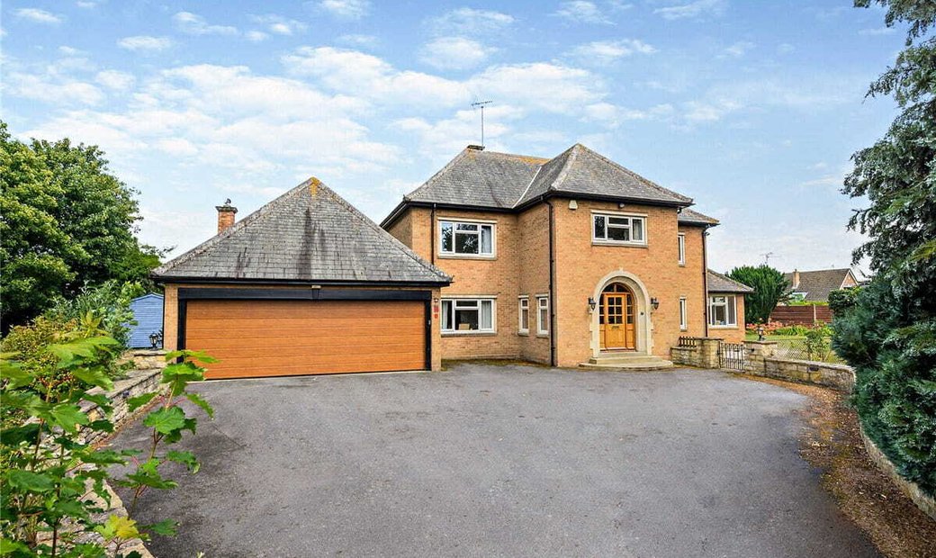 Foxcovert Drive, Roade Nn7 In Roade, England, United Kingdom For Sale