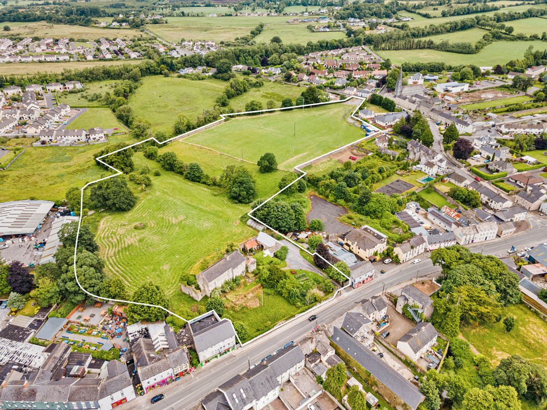 The Castle Moate In Moate, County Westmeath, Ireland For Sale (13020848)