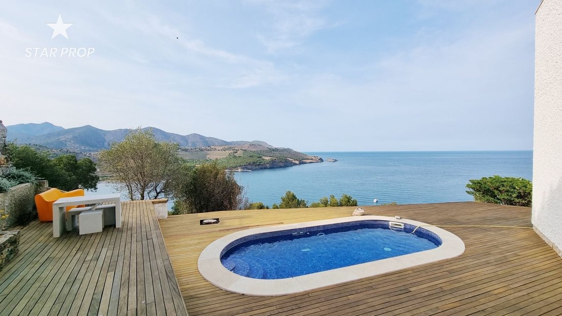 Llançà Villa In Llançà, Catalonia, Spain For Sale (13022139)