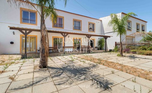 Villa in Alvor, Algarve, Portugal 1