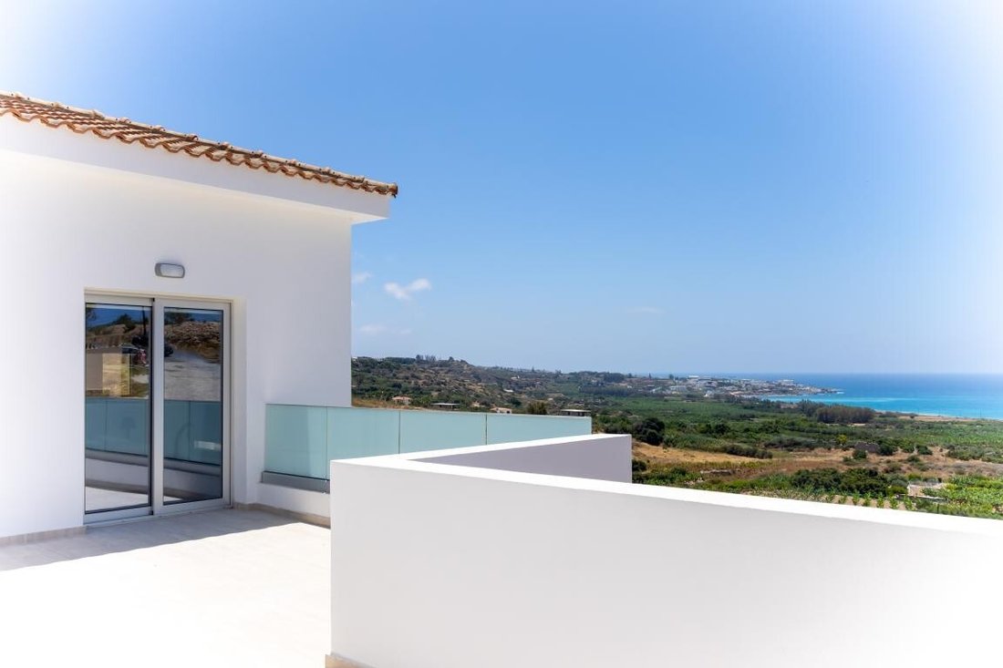 Villa in Kissonerga, Paphos, Cyprus 1 - 13021437