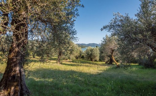 Villa en Monte del Lago, Umbría, Italia 1