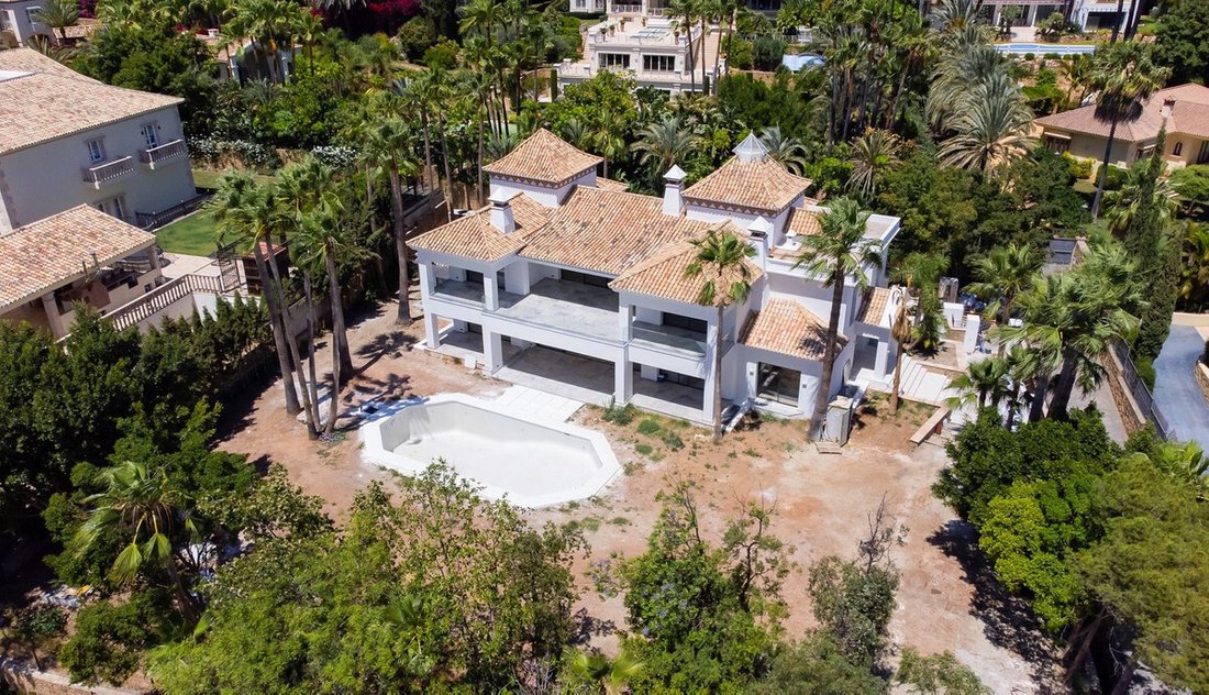 Villa in Marbella, Andalusia, Spain 4 - 13021982