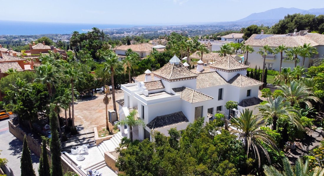 Villa in Marbella, Andalusia, Spain 1 - 13021982