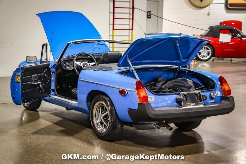 Cabriolet in Kentwood, Michigan, United States 3 - 13022553