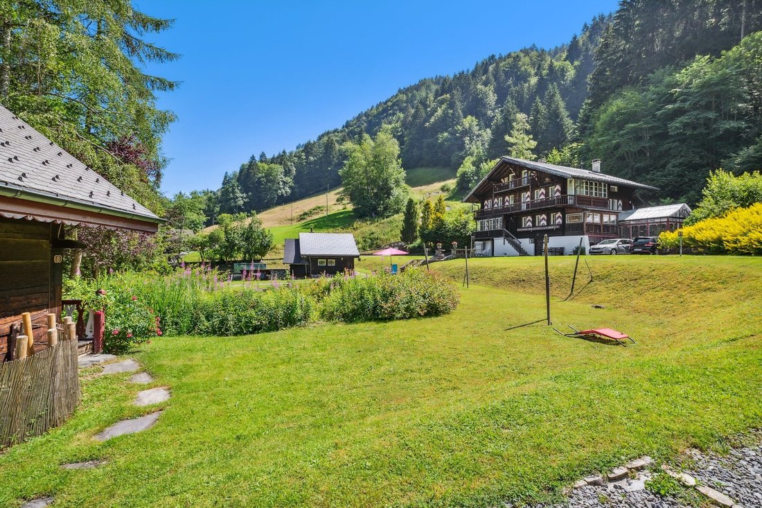 Exceptional Aristocratic Style Domain In Val D'illiez, Valais
