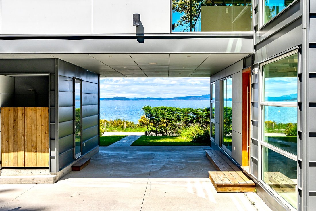 Contemporary West Coast Waterfront Retreat On In Lund, British Columbia, Canada For Sale (13024342)