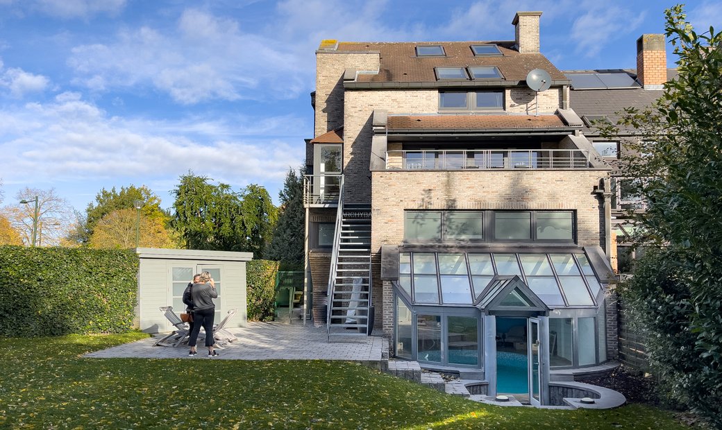 Ravissante Propriete Mixte In Kraainem, Flanders, Belgium For Sale