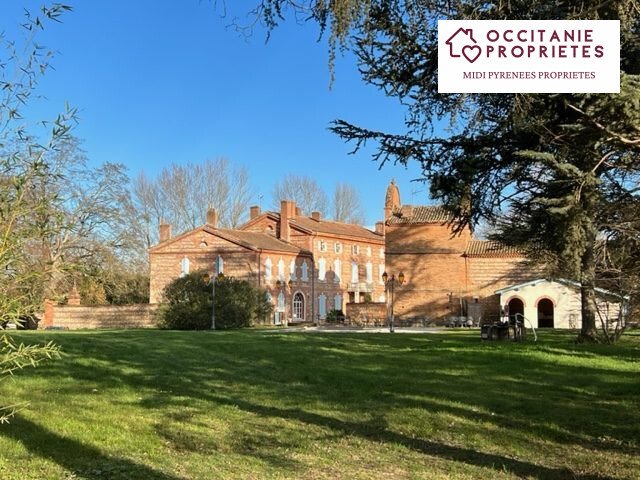 Whispers of the Garonne: An 18th-Century Château’s Timeless Embrace
