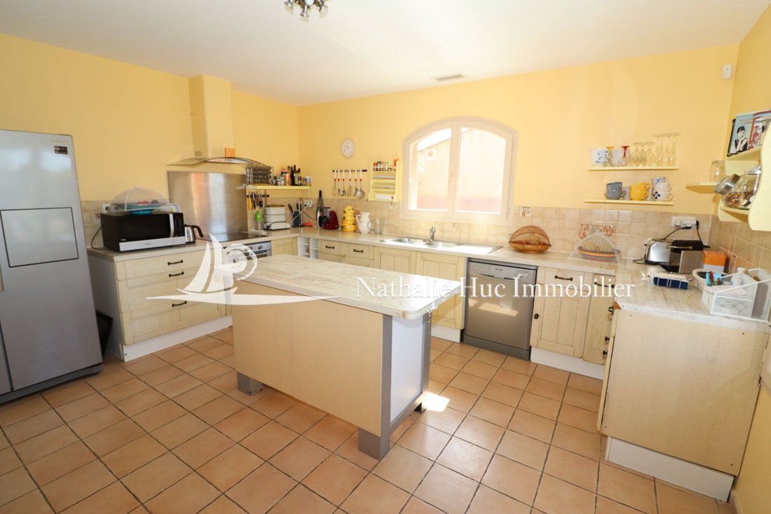 Vente Villa 5 Pièce(s) In Leucate, Occitanie, France For Sale (13024856)