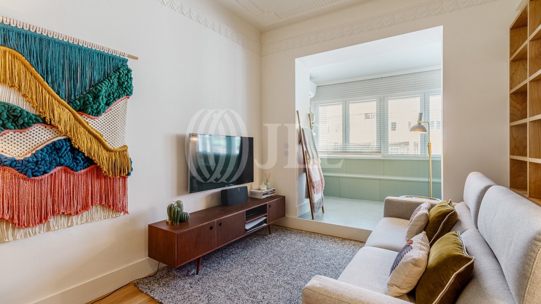 2+1 Bedroom Apartment In Arroios, Lisbon In Lisbon, Lisbon, Portugal