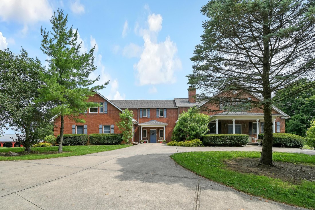 6 Bedrooms Single Family Detached In Millersport, Ohio, United States