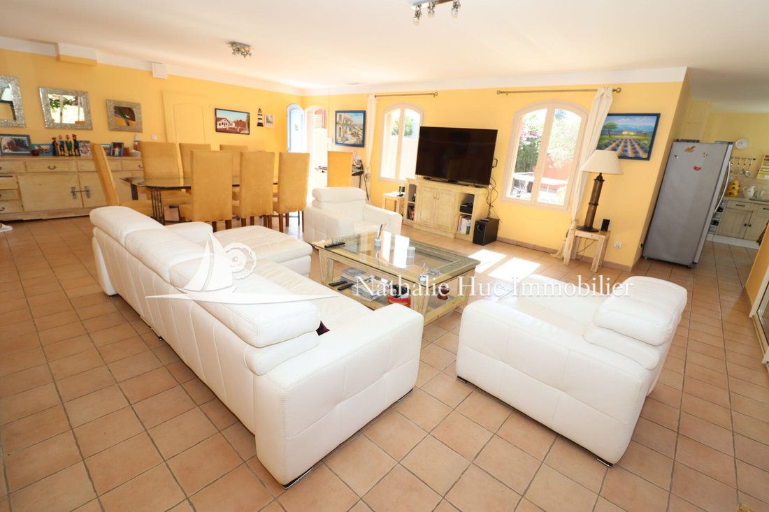 Vente Villa 5 Pièce(s) In Leucate, Occitanie, France For Sale (13024856)