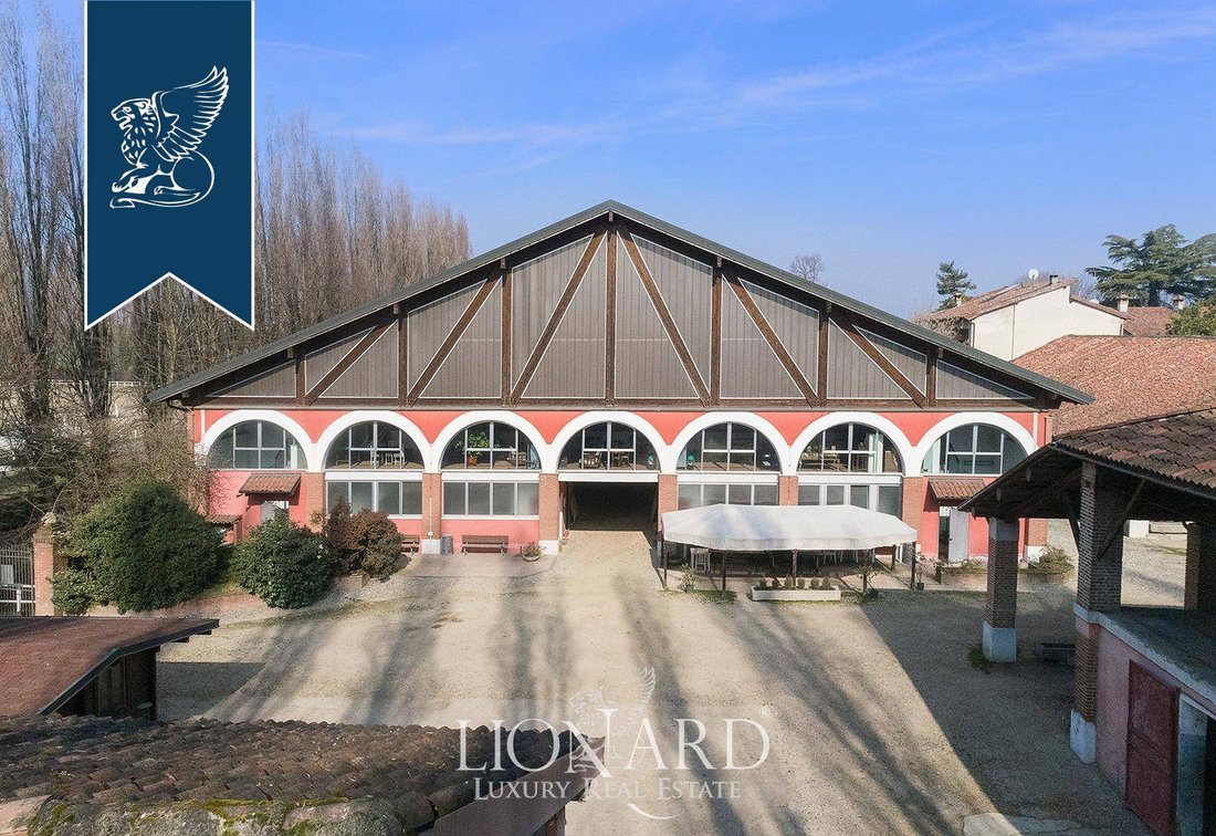 Villa in Novegro-Tregarezzo, Milano San Felice, Lombardy 3 - 13024905