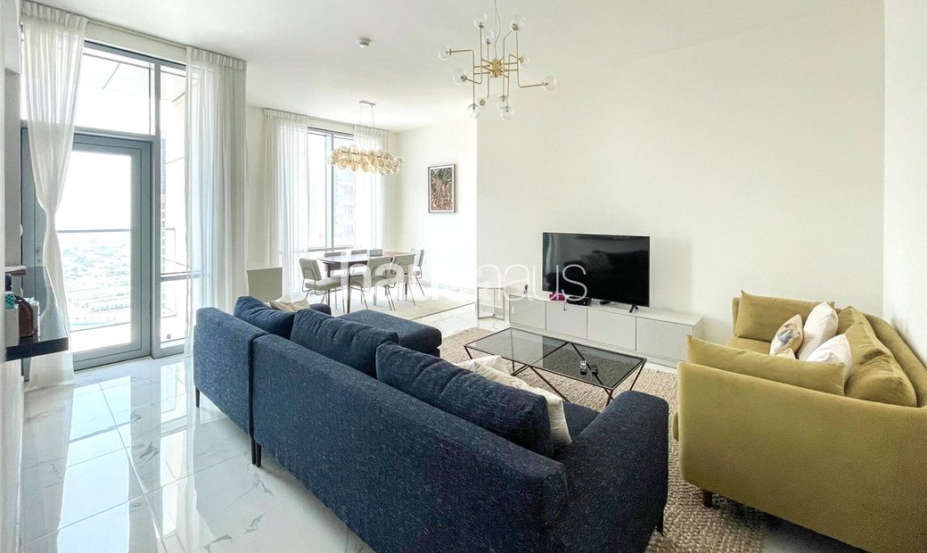 High Floor Sea And Canal View Laundry In Dubai, Dubai, United Arab