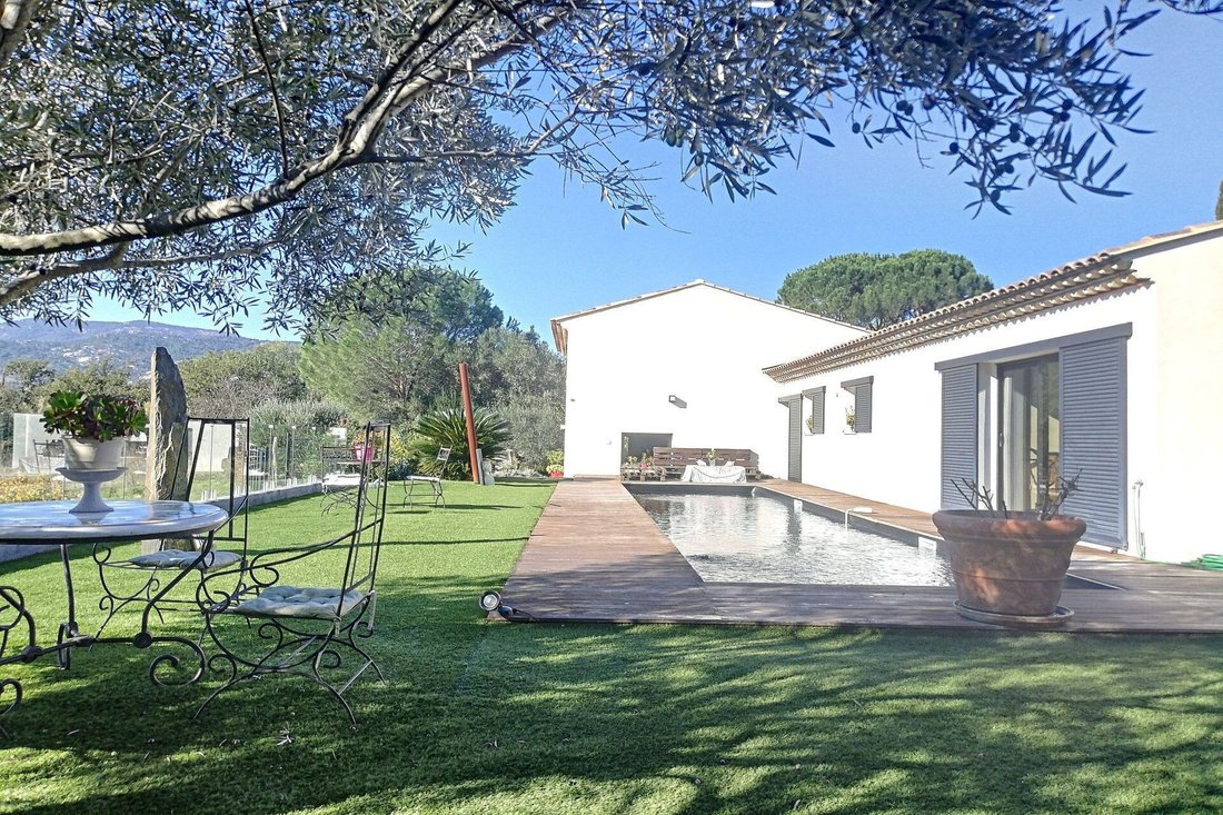 Villa in Le Plan-de-la-Tour, Provence-Alpes-Côte d'Azur, France 3 - 13030890