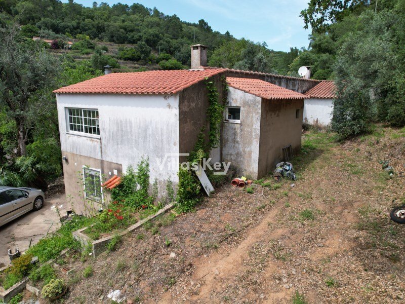 Farm With 3 Hectares Of Land And Several Houses In Monchique, Algarve