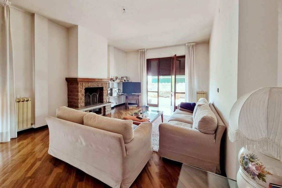 Penthouse in Ronchi, Massa, Italy 3 - 13028042