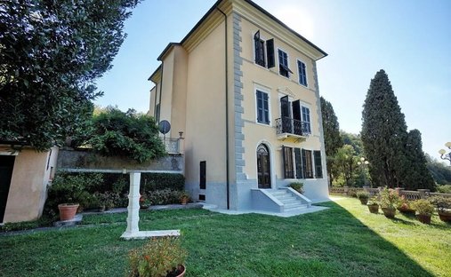 House in Center, Marina di Carrara, Tuscany 1