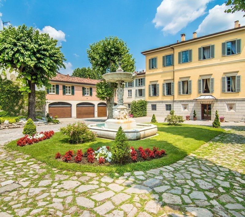 Como Lake Front Rental In Como, Lombardy, Italy For Rent (13030320)