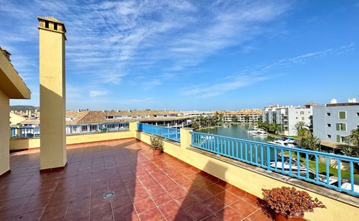 Penthouse in Sotogrande, San Roque, Andalusia 1