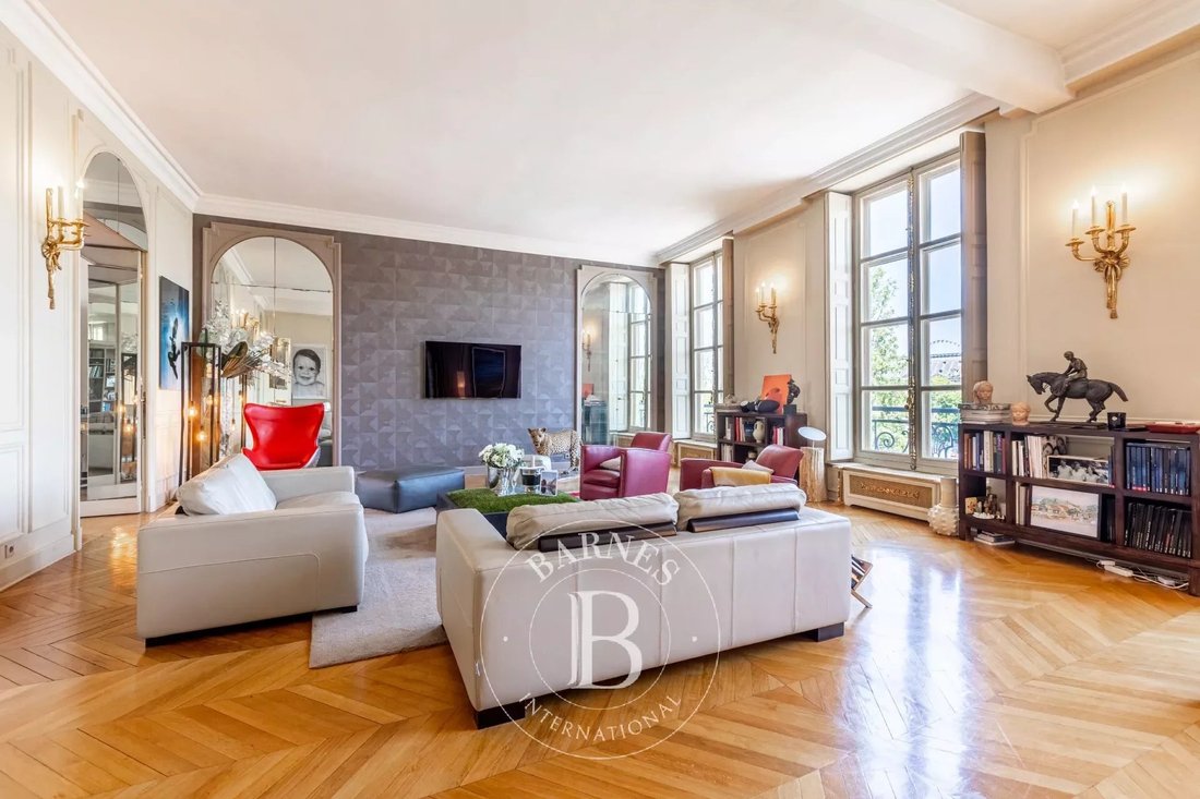 Apartment in Paris, Île-de-France, France 4 - 13032520