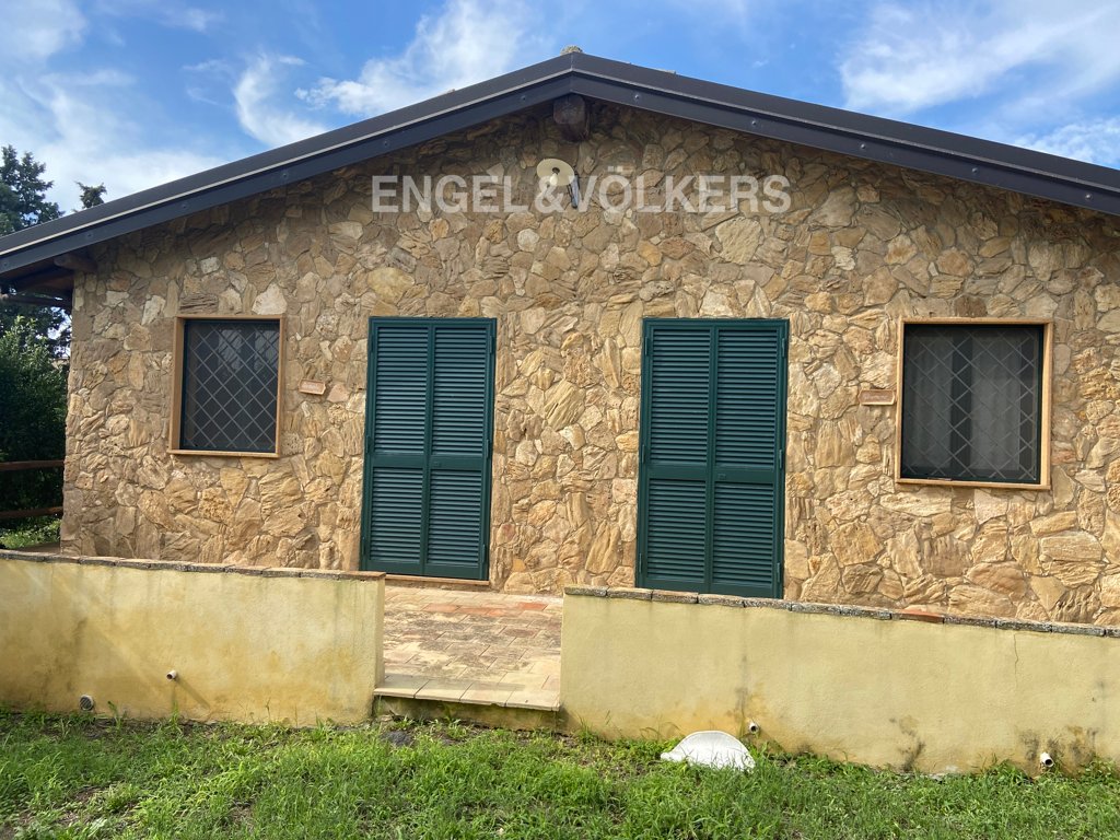 Organic Farmhouse Surrounded By Luxuriant Citrus And In Mineo, Sicily